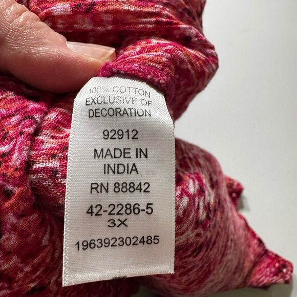 Catherines Women's 3X (26/28W) Tunic Crinkle Pink Damask Print Sequins Artsy - Picture 6 of 10